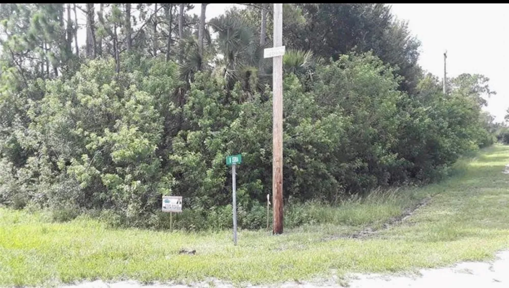 324 Pine Cone Avenue Clewiston, FL 33440