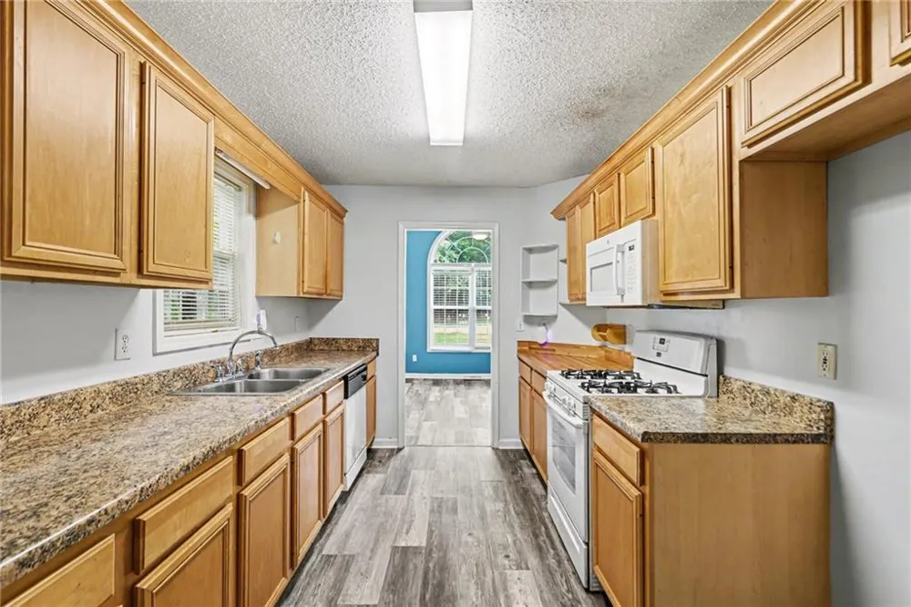 4890 Cordero Court Winston, GA 30187