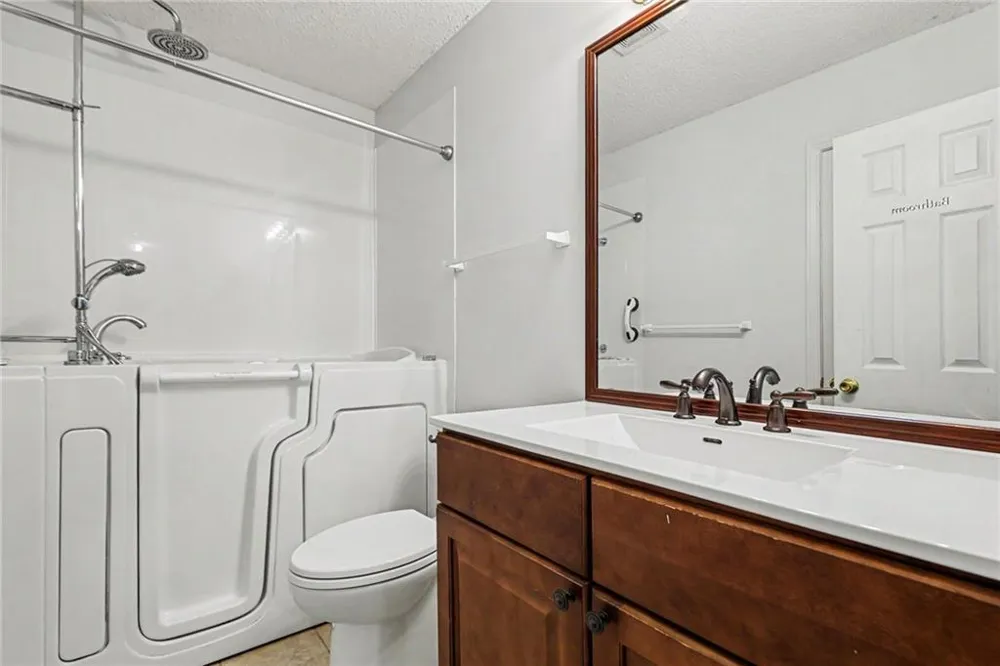4890 Cordero Court Winston, GA 30187
