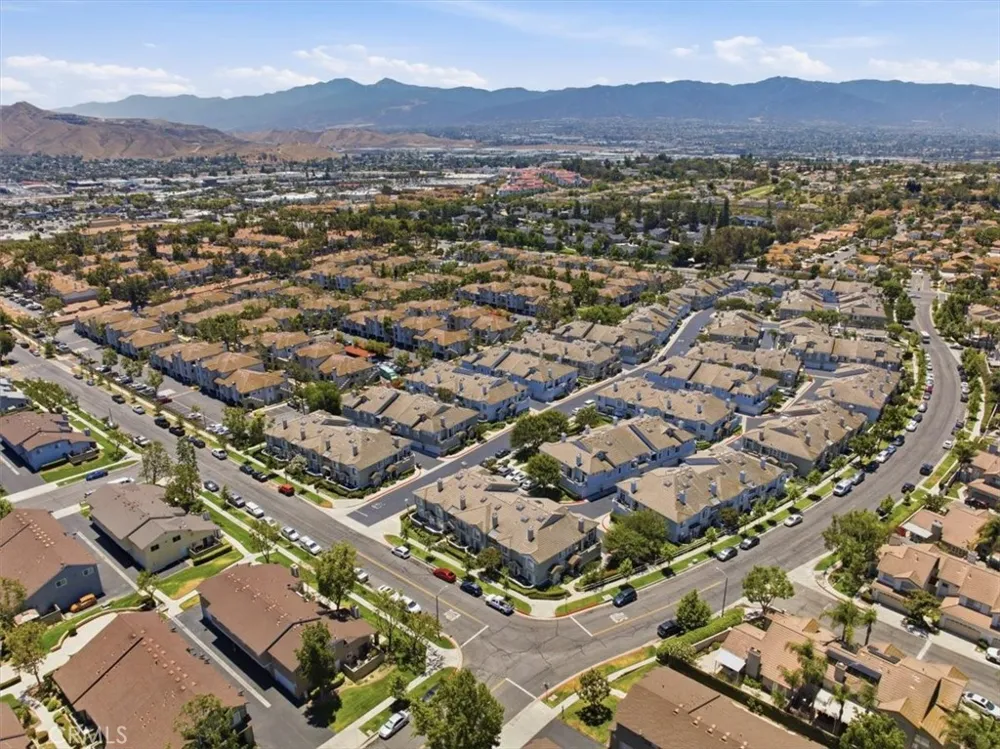 2235 Indigo Hills Drive #4 Corona, CA 92879