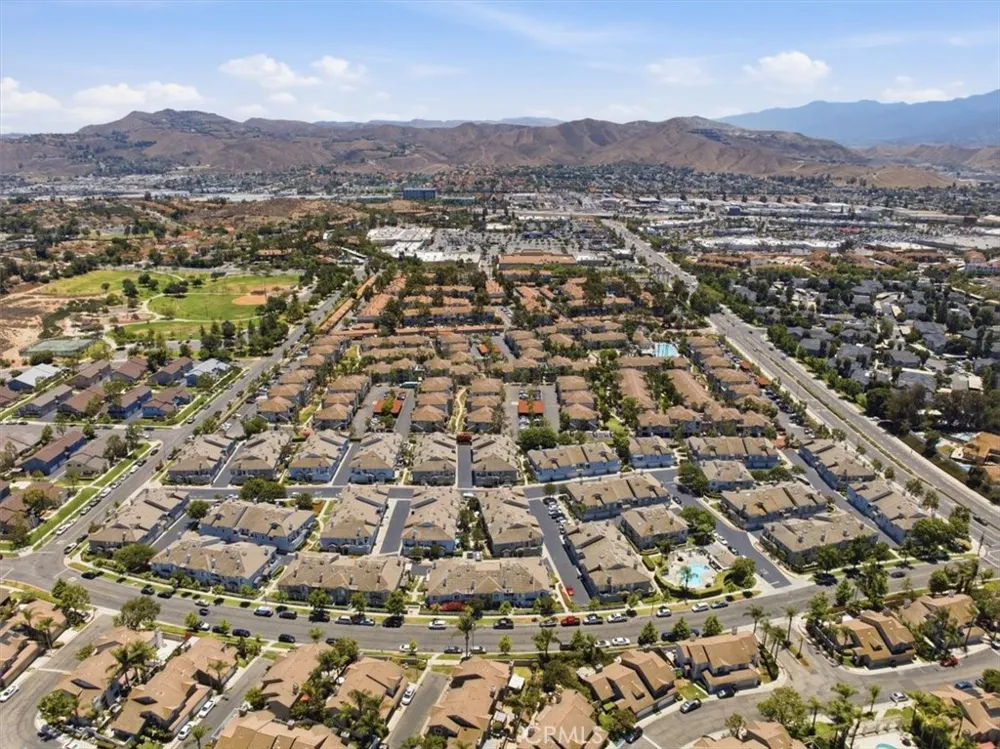 2235 Indigo Hills Drive #4 Corona, CA 92879