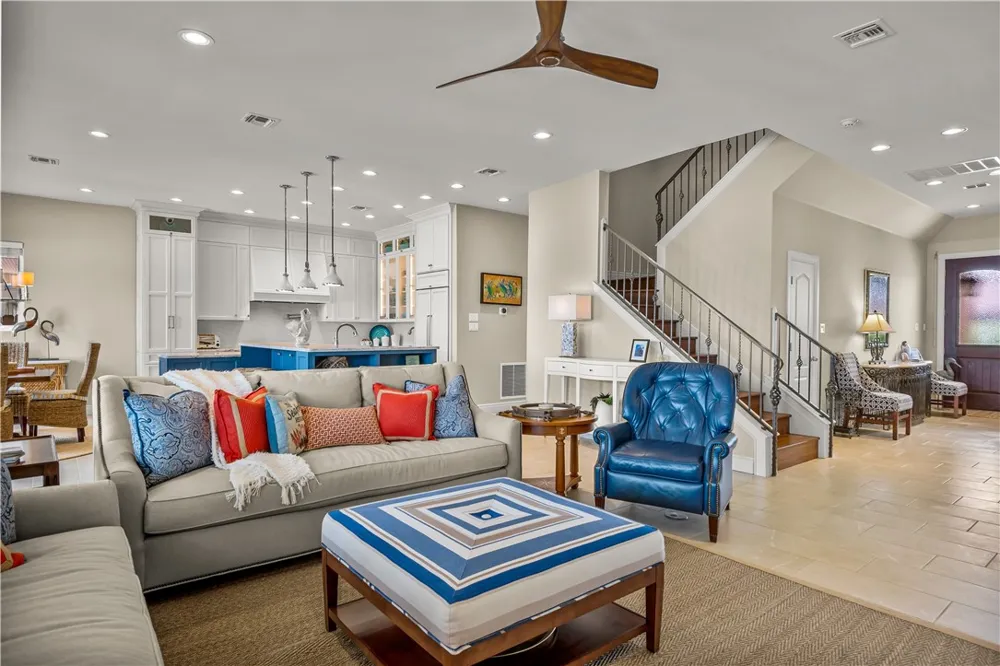 290 Marina Drive Port Aransas, TX 78373