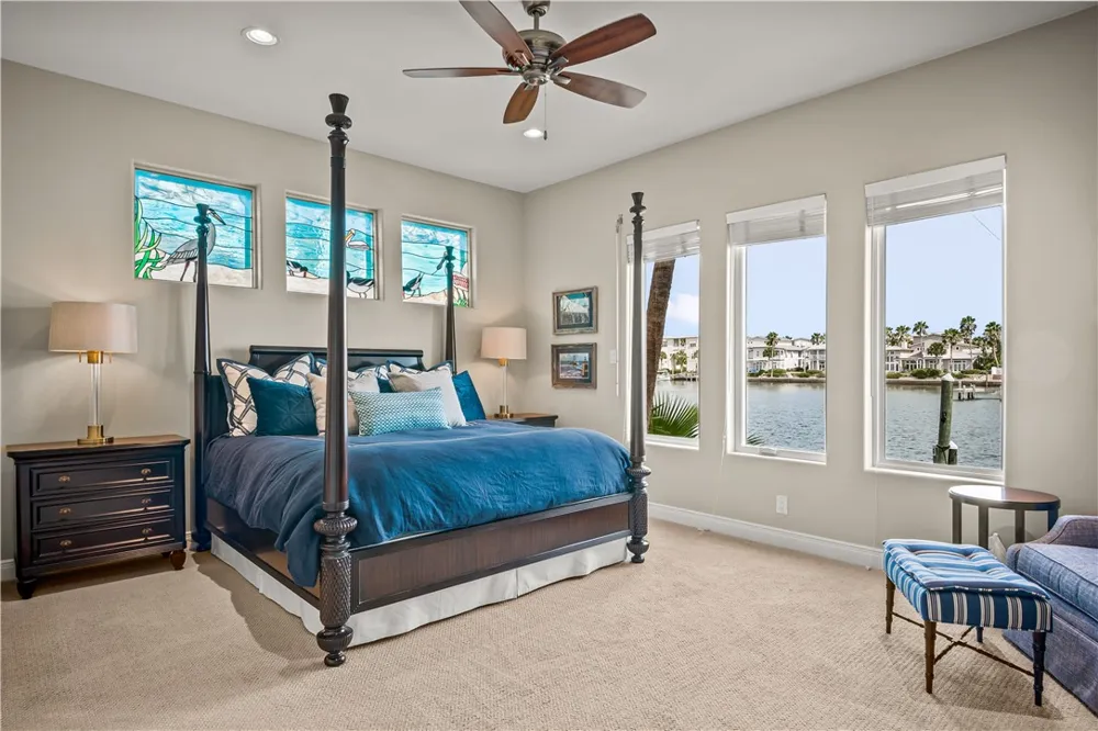 290 Marina Drive Port Aransas, TX 78373