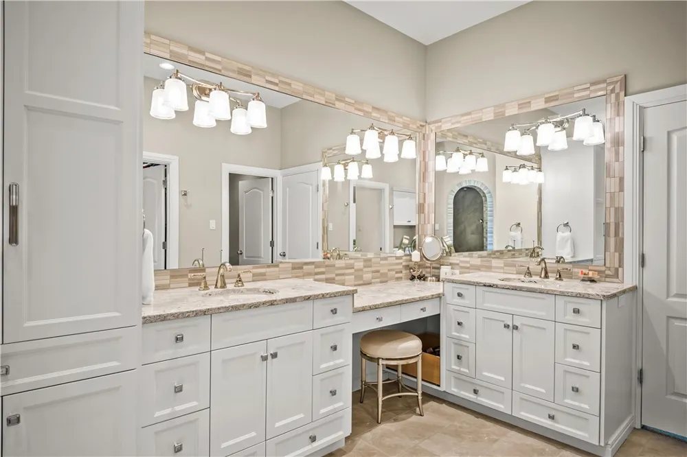 290 Marina Drive Port Aransas, TX 78373