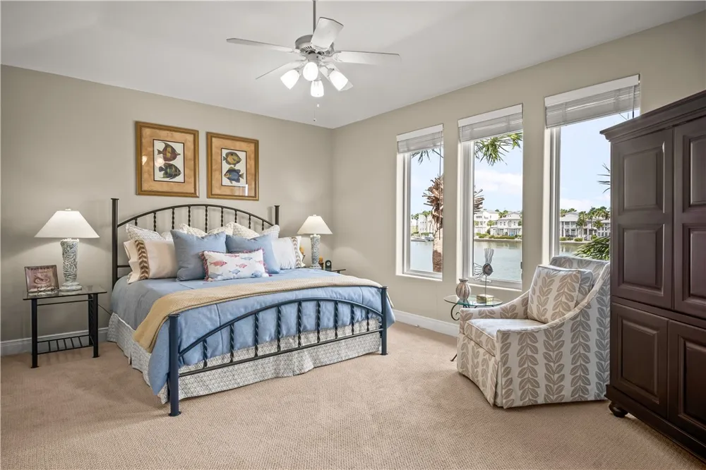 290 Marina Drive Port Aransas, TX 78373