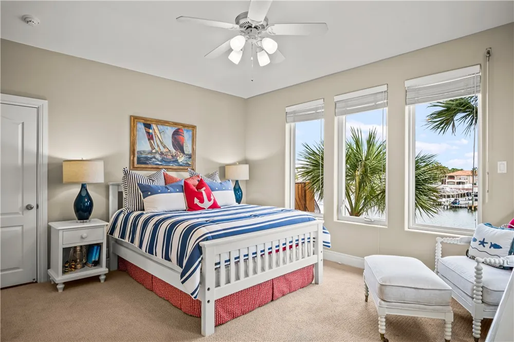 290 Marina Drive Port Aransas, TX 78373