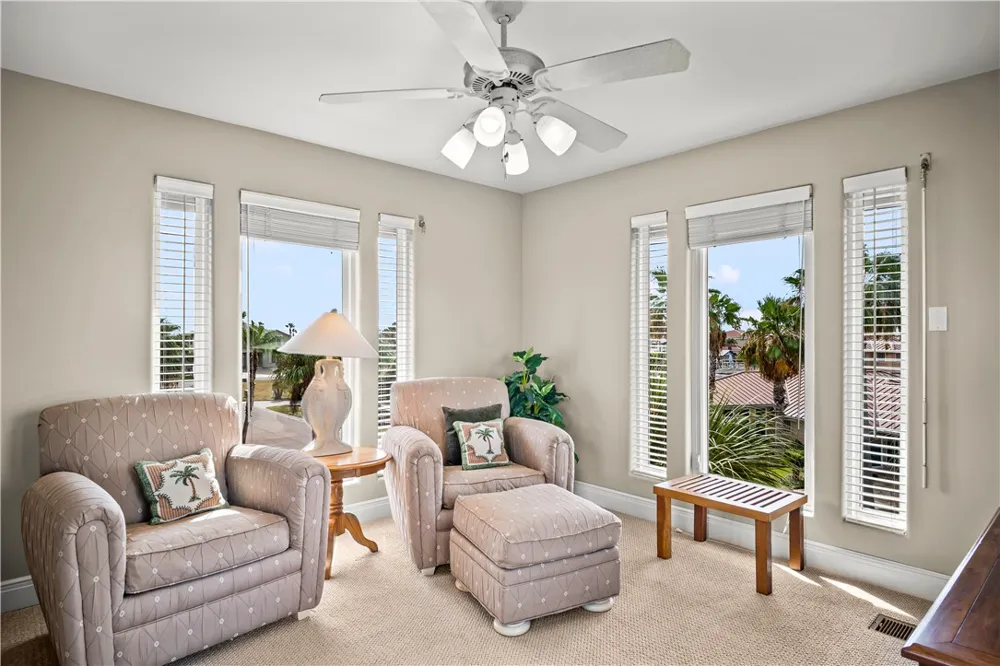 290 Marina Drive Port Aransas, TX 78373