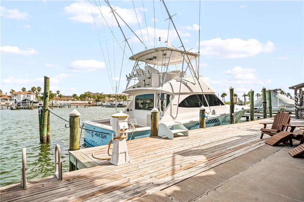 290 Marina Drive Port Aransas, TX 78373