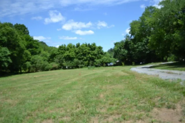 425 Baugh Hollow Ln Gainesboro, TN 38562