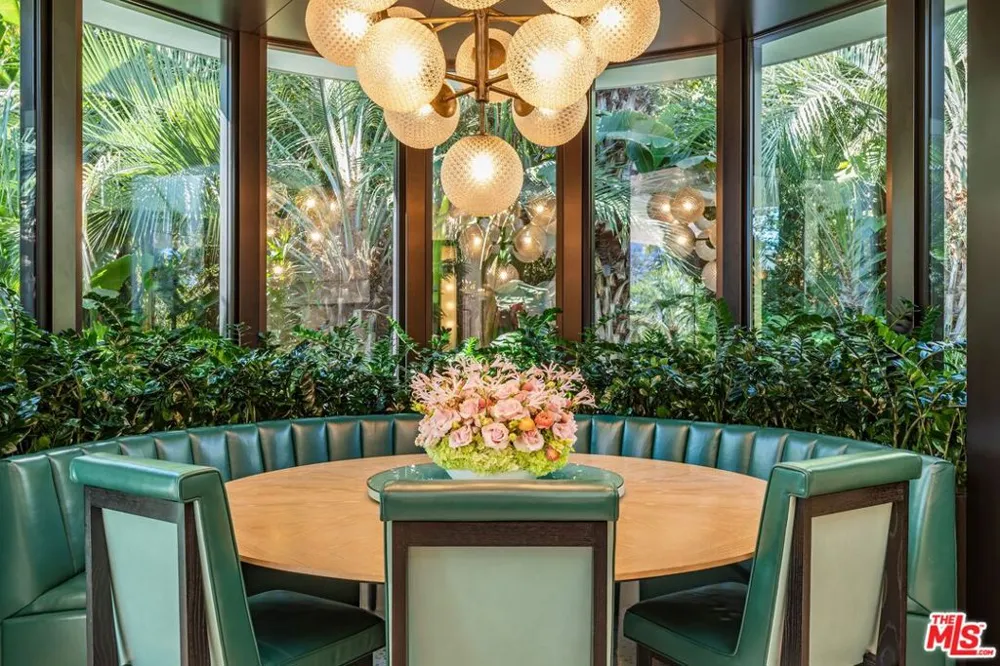 660 Club View Drive Los Angeles, CA 90024