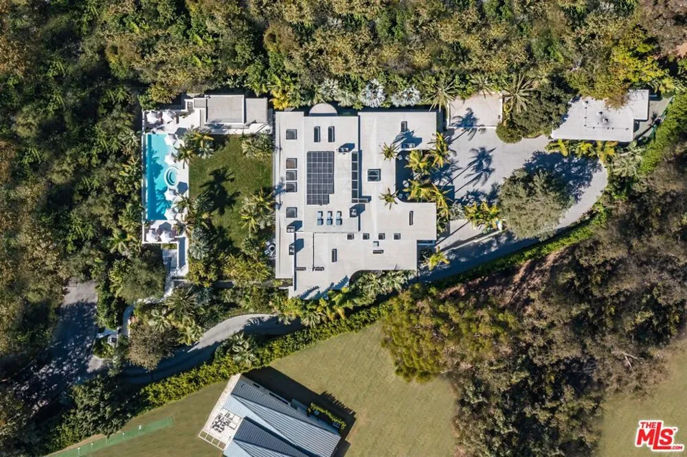 660 Club View Drive Los Angeles, CA 90024