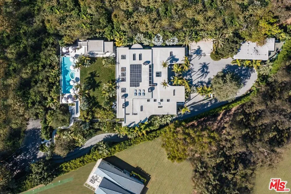 660 Club View Drive Los Angeles, CA 90024