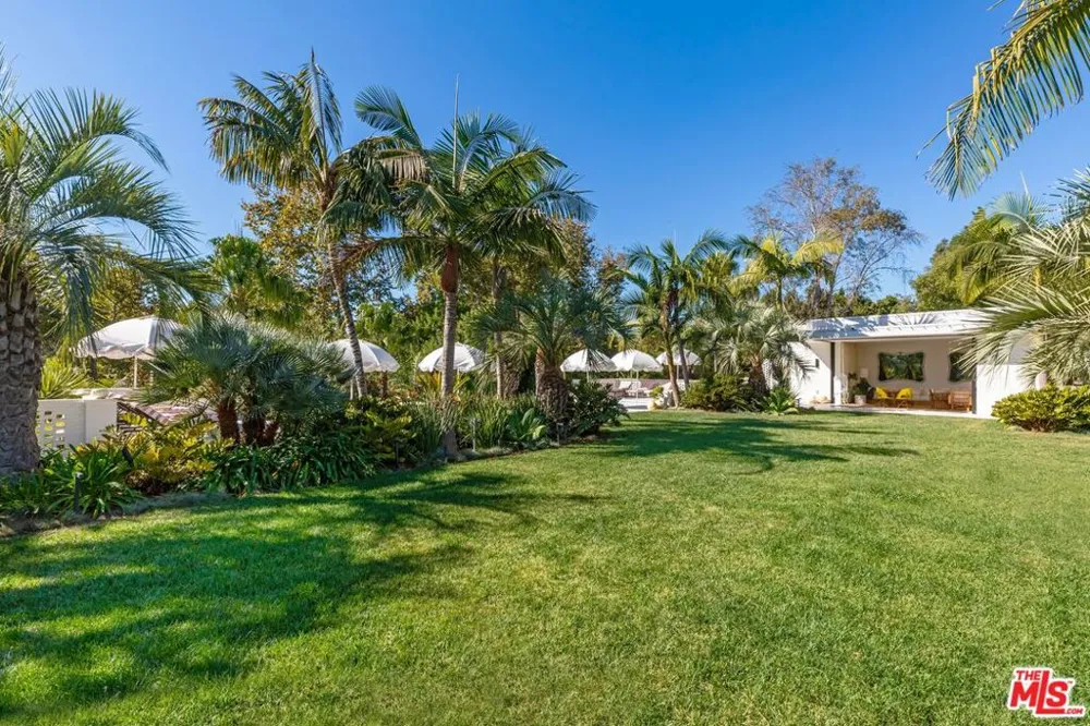 660 Club View Drive Los Angeles, CA 90024