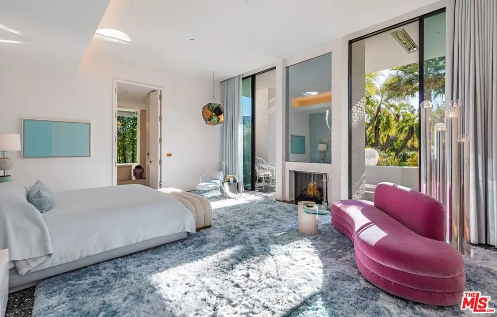 660 Club View Drive Los Angeles, CA 90024