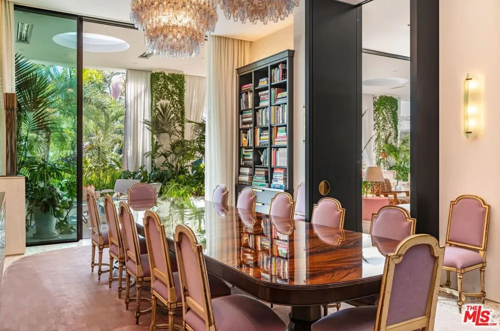 660 Club View Drive Los Angeles, CA 90024
