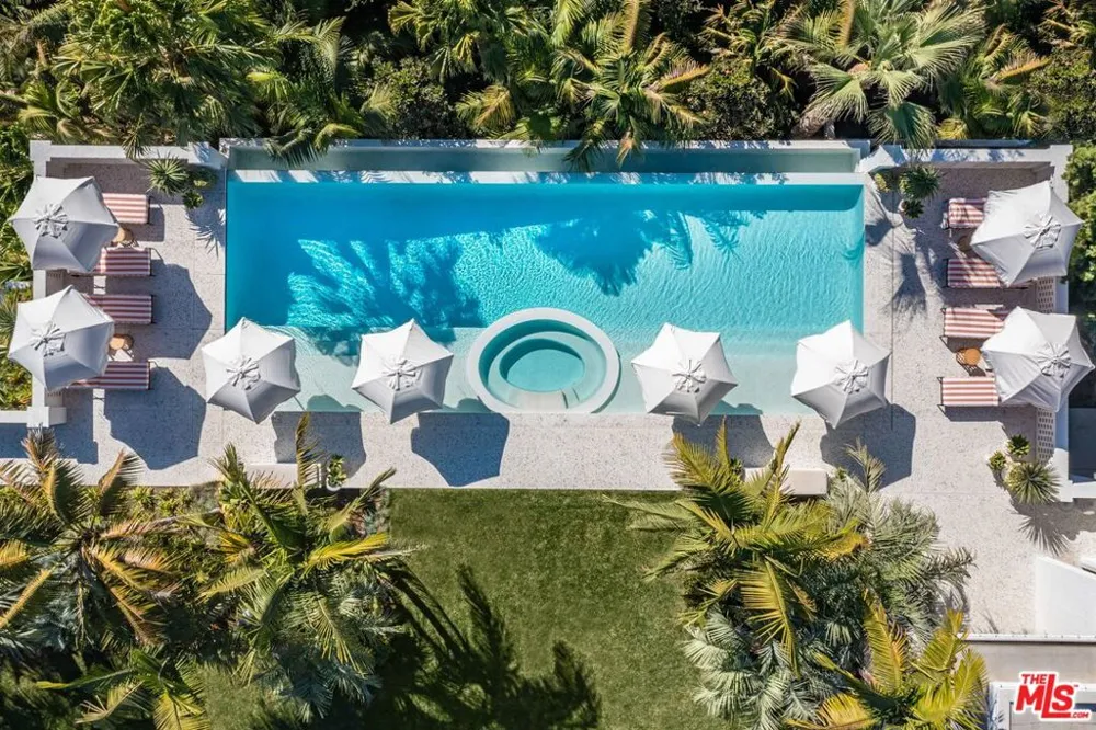660 Club View Drive Los Angeles, CA 90024