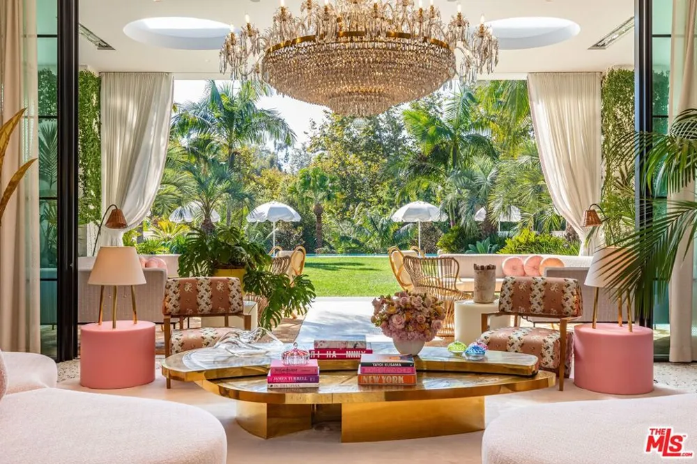 660 Club View Drive Los Angeles, CA 90024