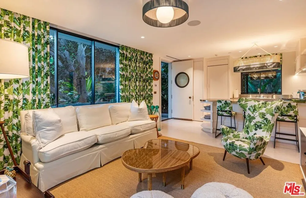 660 Club View Drive Los Angeles, CA 90024