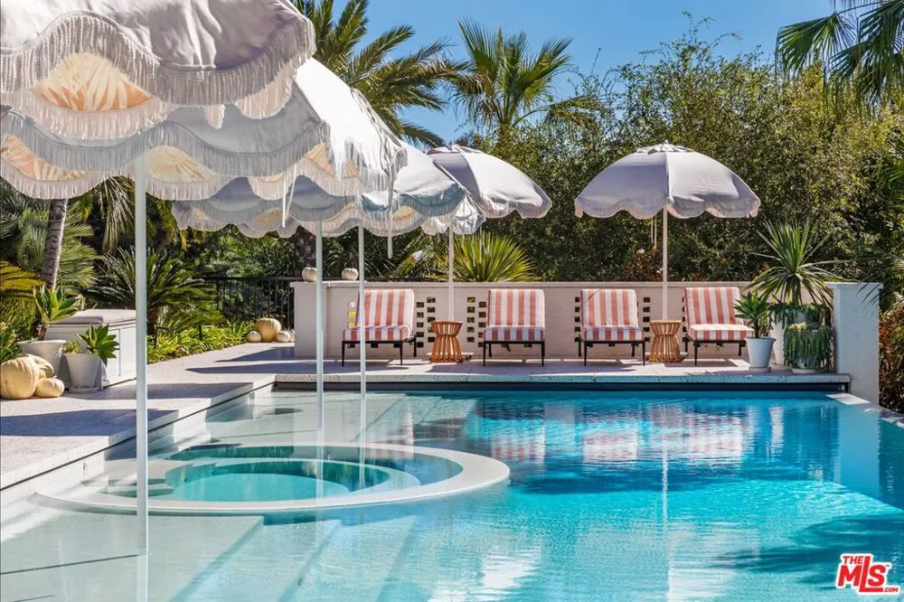 660 Club View Drive Los Angeles, CA 90024