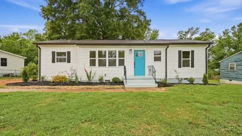 4620 Leslie Lane