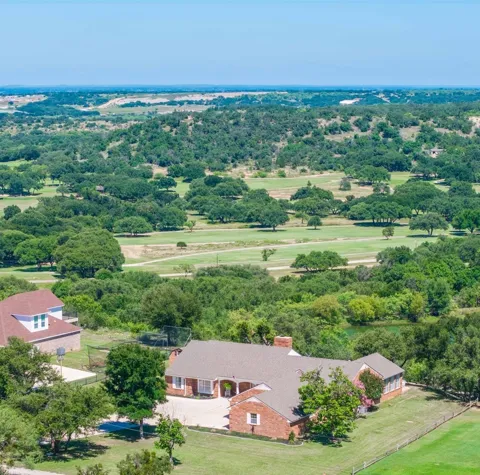 19 Spring Hollow