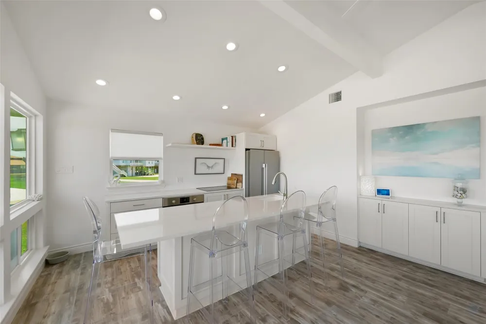380 Driftwood Matagorda, TX 77457