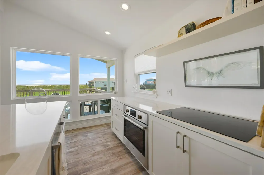 380 Driftwood Matagorda, TX 77457
