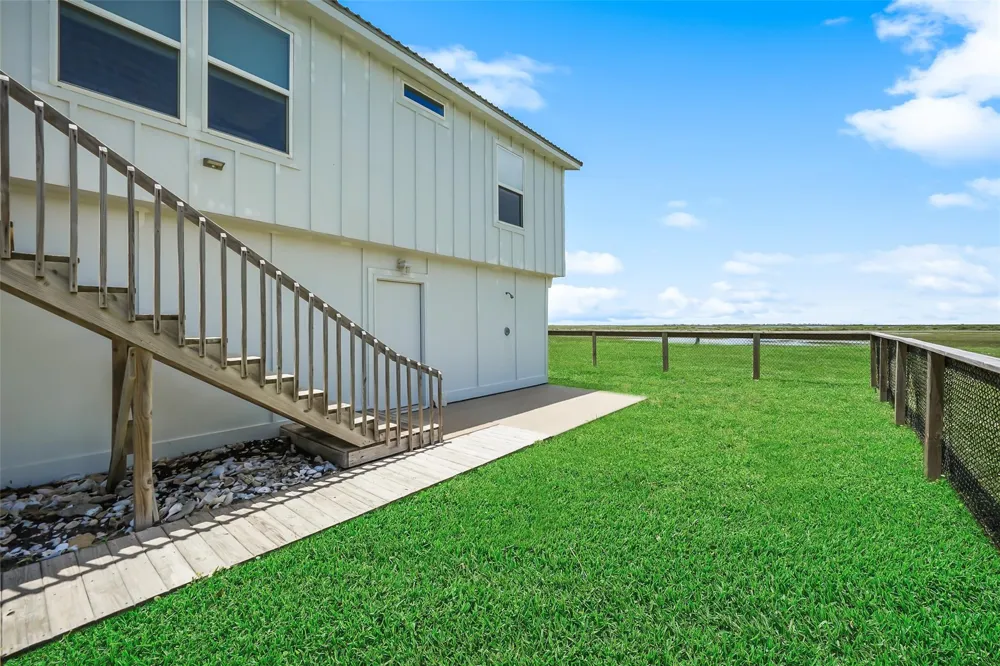 380 Driftwood Matagorda, TX 77457