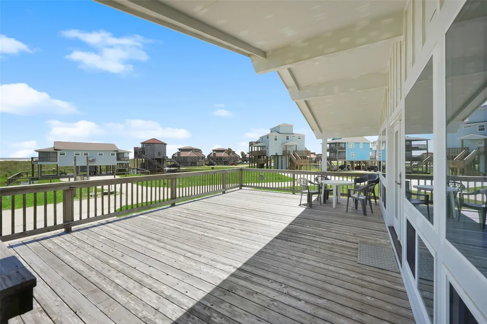 380 Driftwood Matagorda, TX 77457