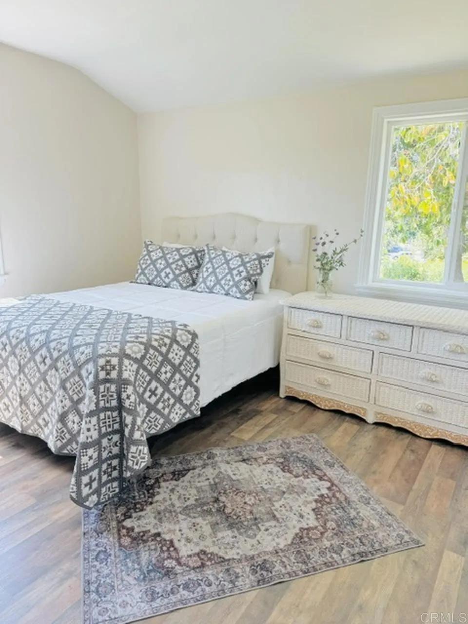 1060 Crest View Rd Vista, CA 92081