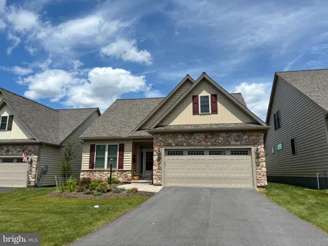 614 GREENBRIAR PATH