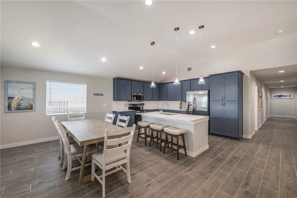 185 Paradise Pointe Drive Port Aransas, TX 78373