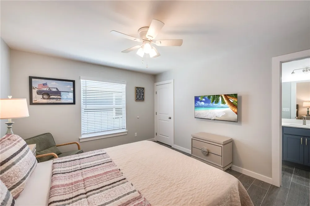 185 Paradise Pointe Drive Port Aransas, TX 78373