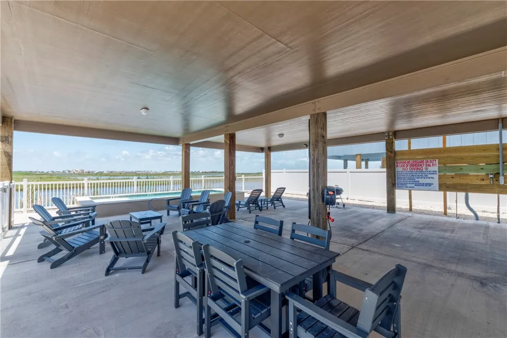 185 Paradise Pointe Drive Port Aransas, TX 78373