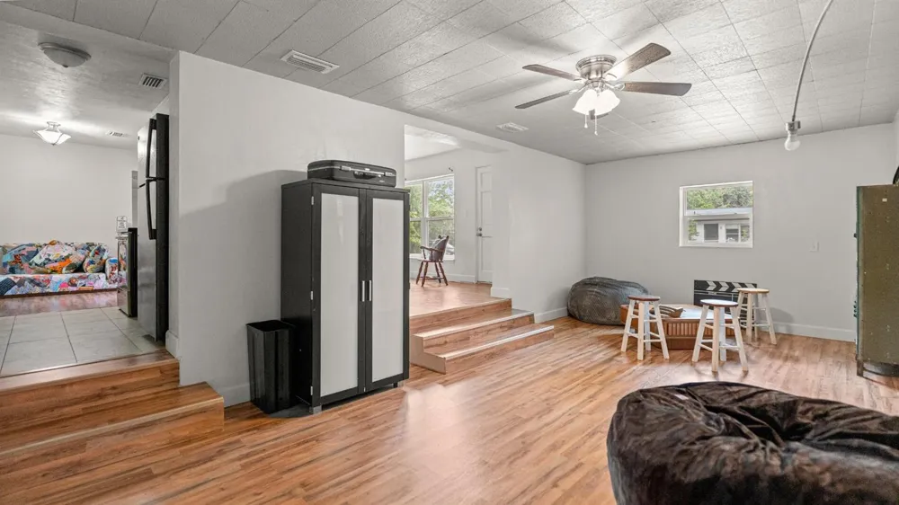 1015 SE 10th Terrace Gainesville, FL 32601