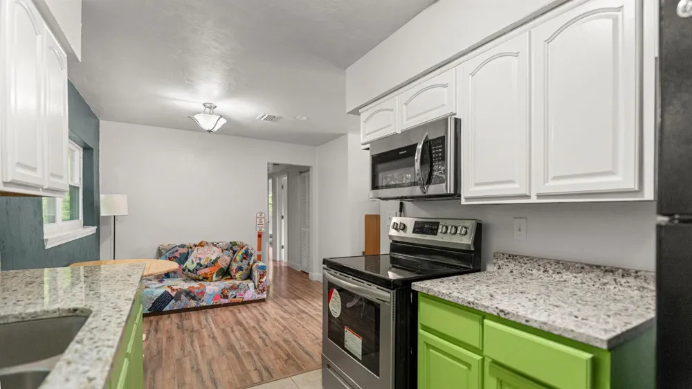 1015 SE 10th Terrace Gainesville, FL 32601