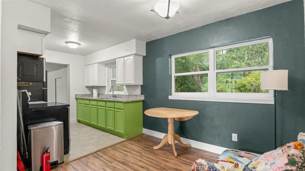 1015 SE 10th Terrace Gainesville, FL 32601