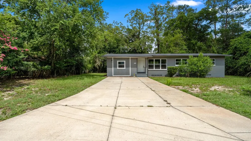 1015 SE 10th Terrace Gainesville, FL 32601