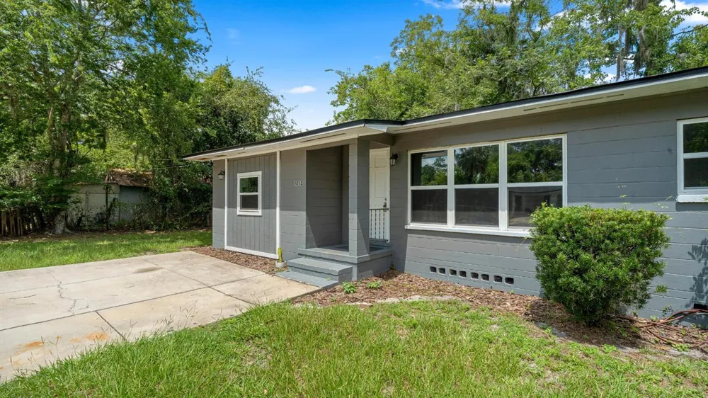 1015 SE 10th Terrace Gainesville, FL 32601