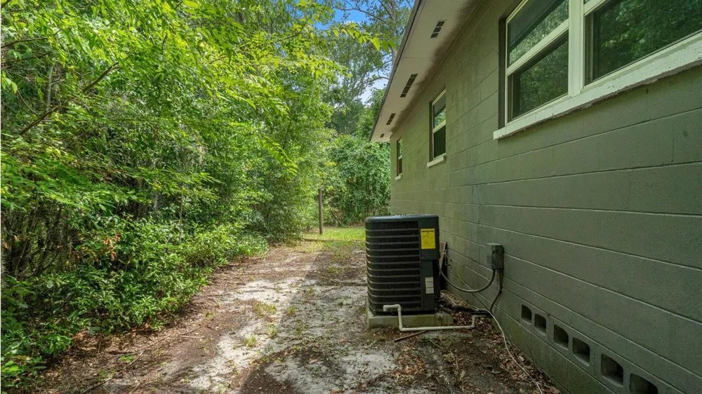 1015 SE 10th Terrace Gainesville, FL 32601