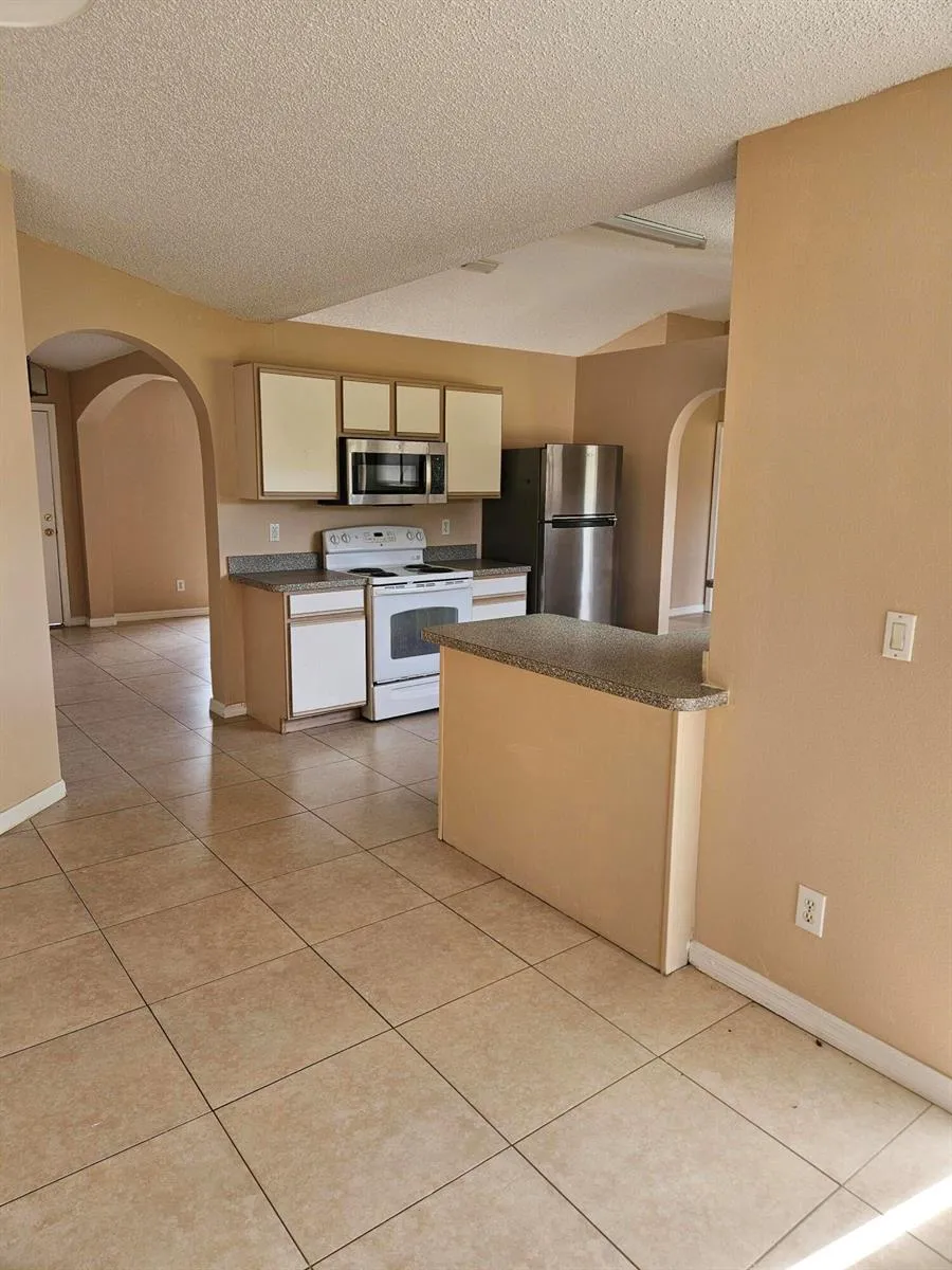 570 Ontario Street NW Palm Bay, FL 32907