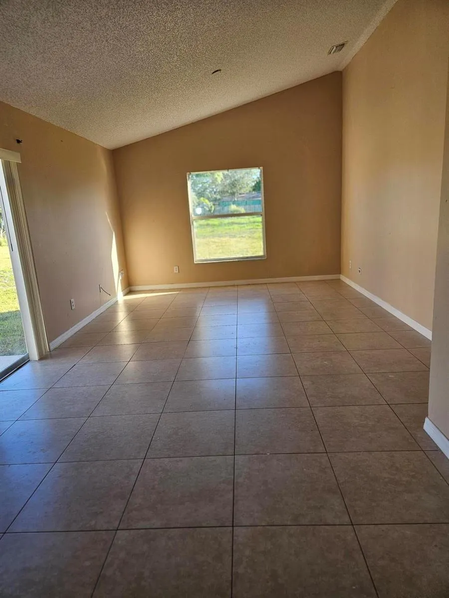 570 Ontario Street NW Palm Bay, FL 32907