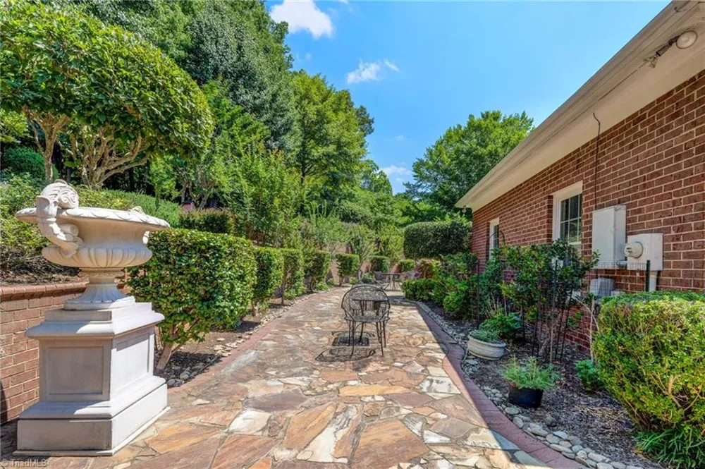 157 Oak Ridge Drive Eden, NC 27288
