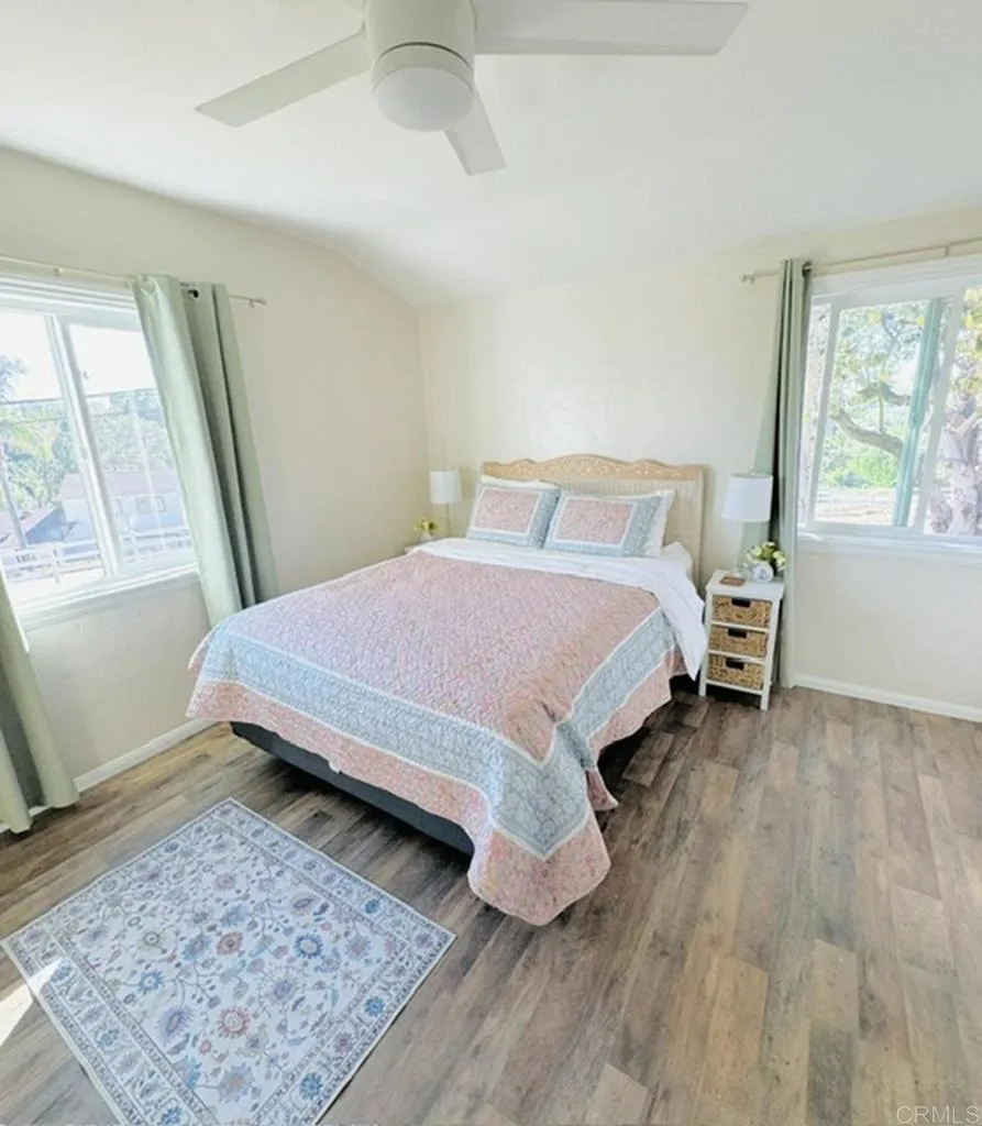 1060 Crest View Dr Vista, CA 92081