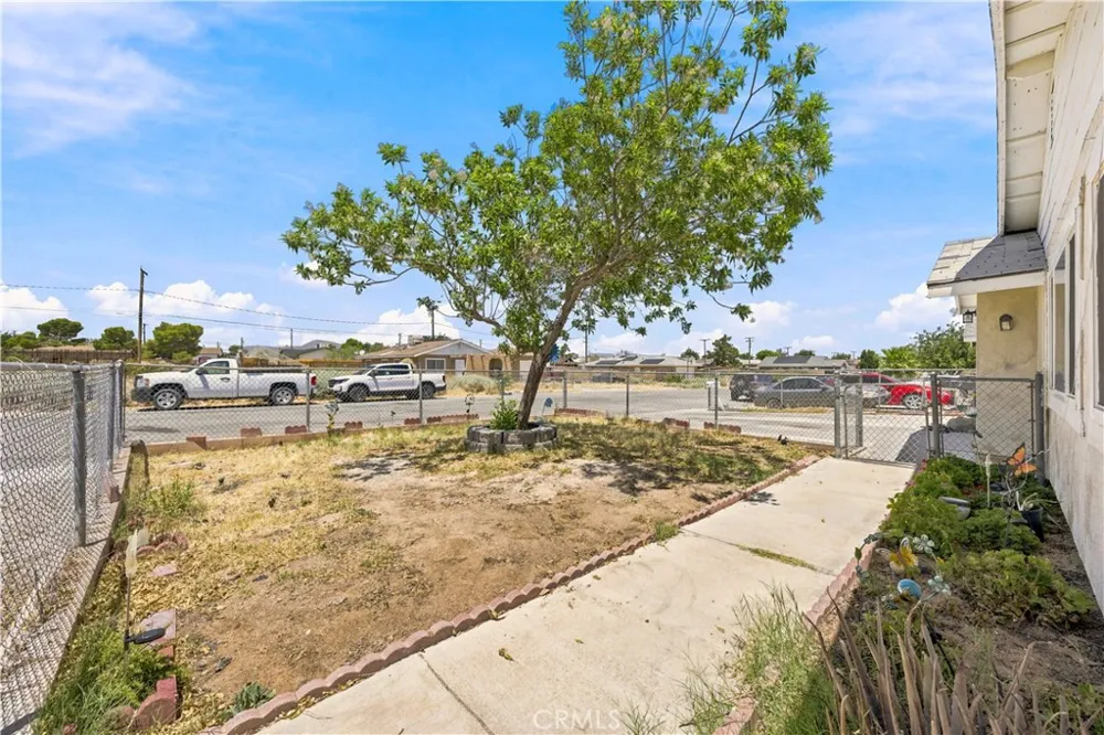 1120 S Yorktown Street Ridgecrest, CA 93555