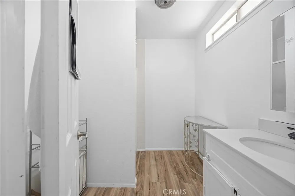 1120 S Yorktown Street Ridgecrest, CA 93555