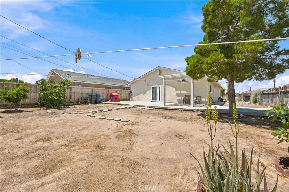 1120 S Yorktown Street Ridgecrest, CA 93555