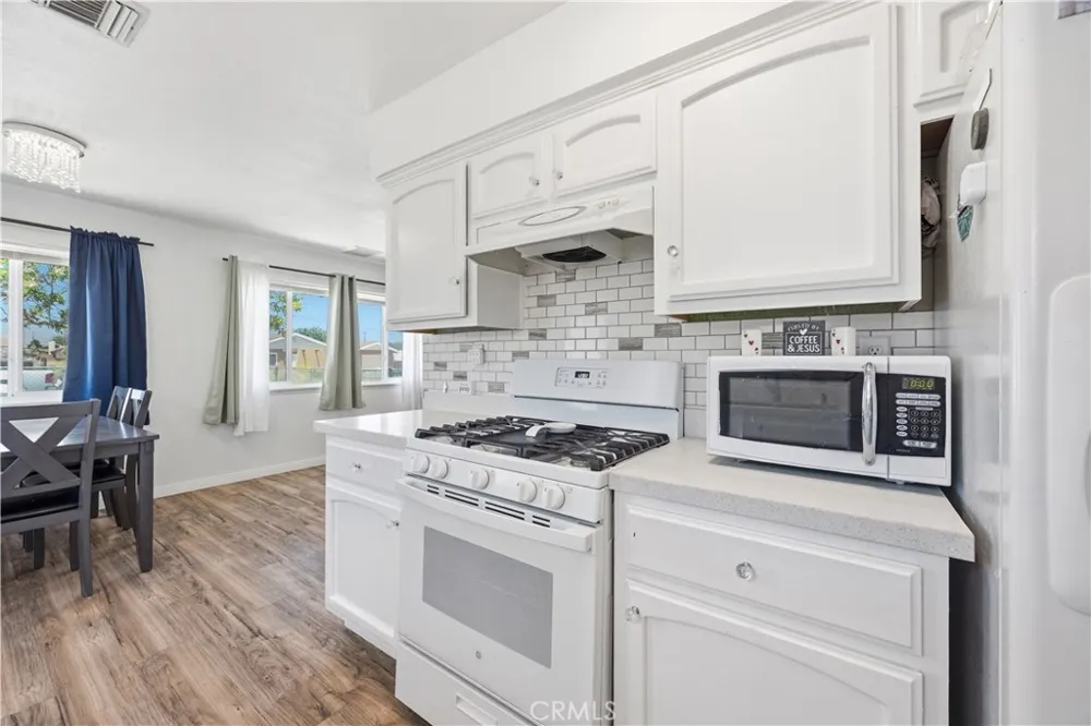 1120 S Yorktown Street Ridgecrest, CA 93555