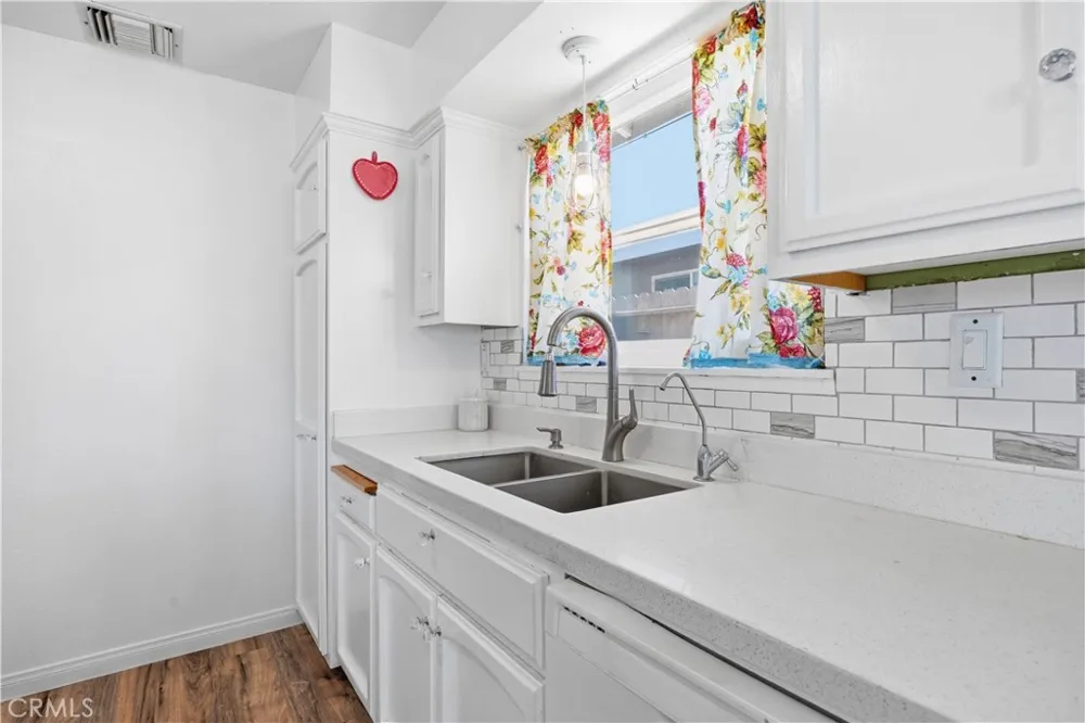 1120 S Yorktown Street Ridgecrest, CA 93555