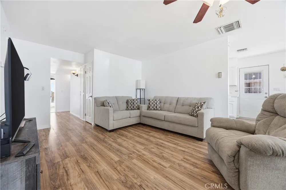 1120 S Yorktown Street Ridgecrest, CA 93555
